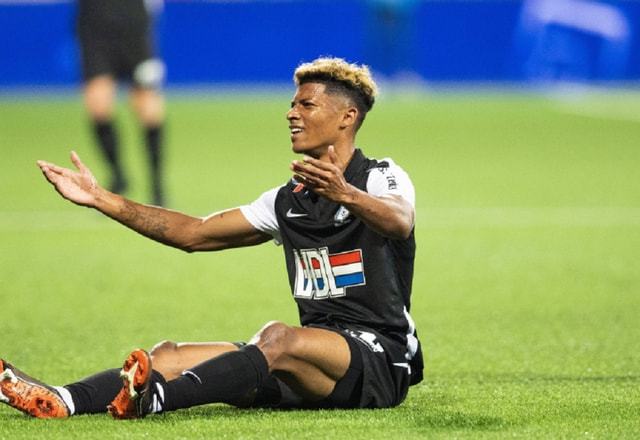 也要求教练 也要求教练