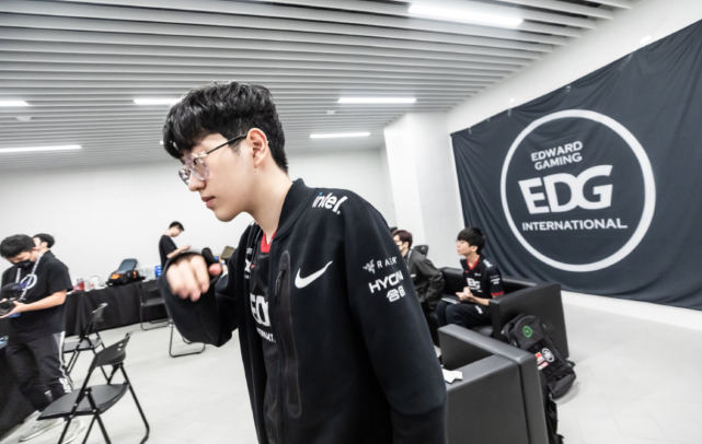 面尚有不足 面尚有不足