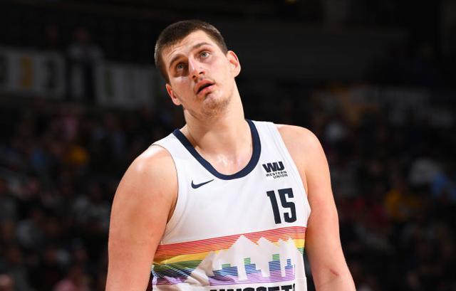 与其说这只 与其说这只